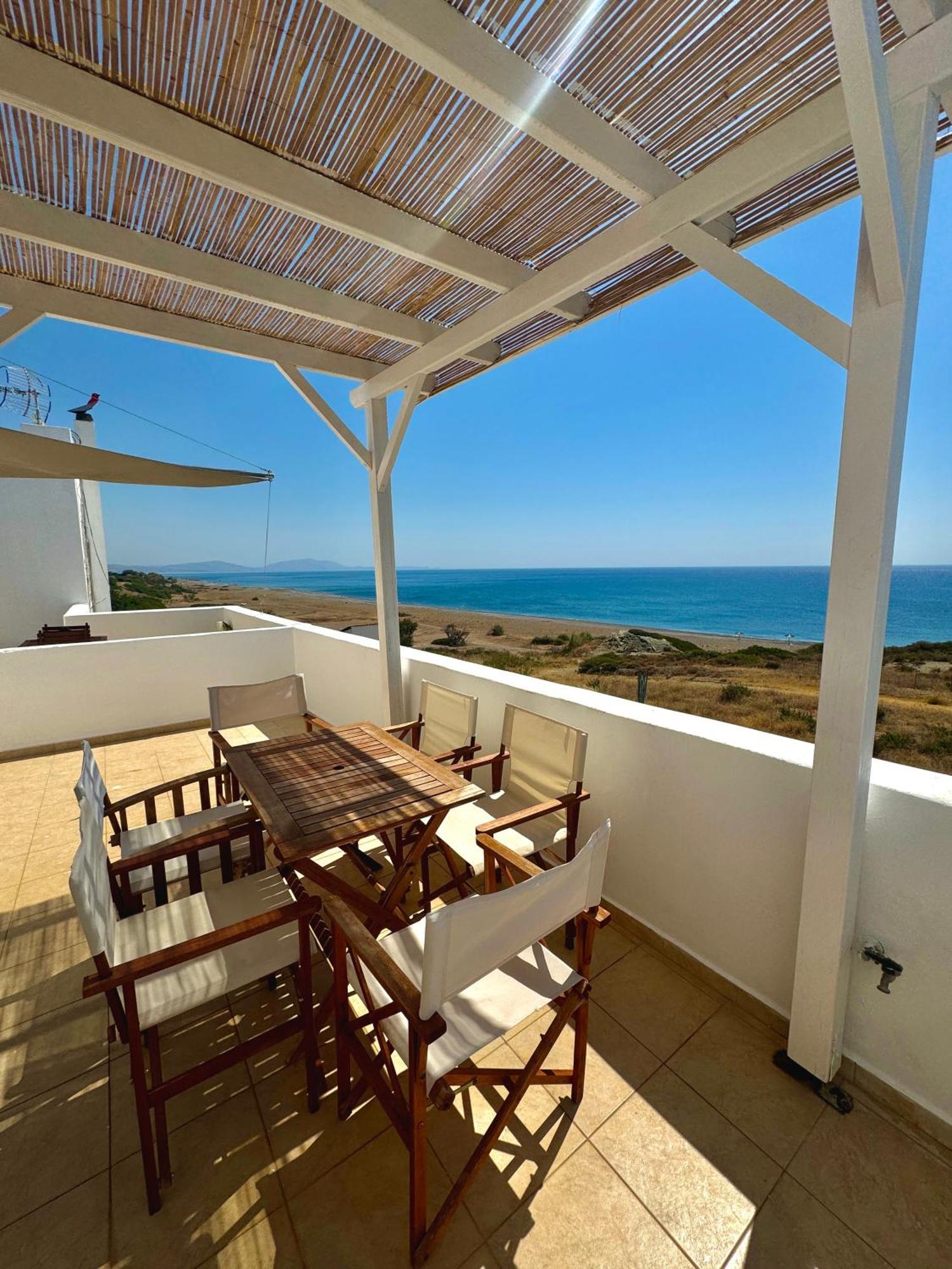 Sea House Lahania Extérieur photo